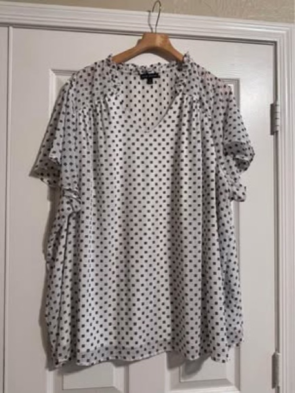 Lane Bryant Black / White Blouse Size 28